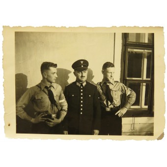 HJ Streifendienst and Motor-HJ boys with father. Espenlaub militaria